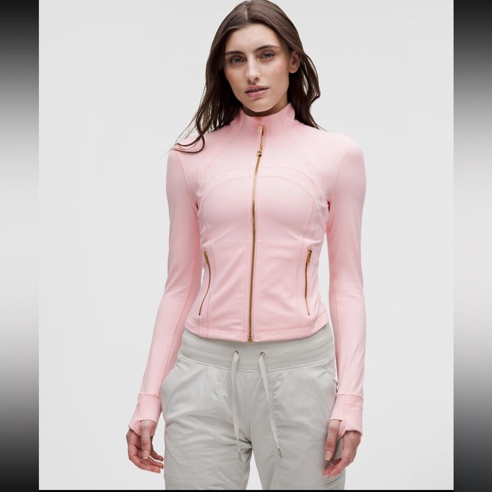 NWT Lululemon Define Cropped Jacket Nulu / Blush Quartz / Gold
